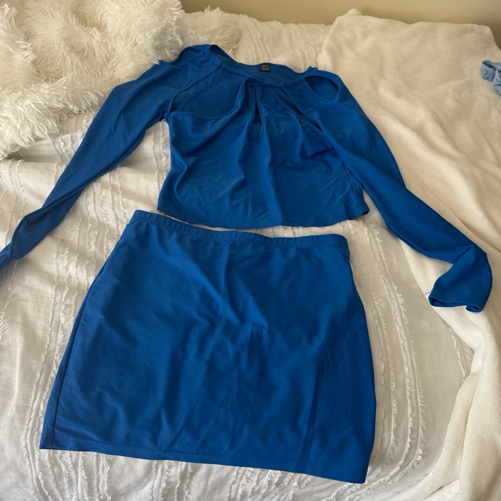 Vibrant Blue Mini Pencil Skirt Set for Casual Outings